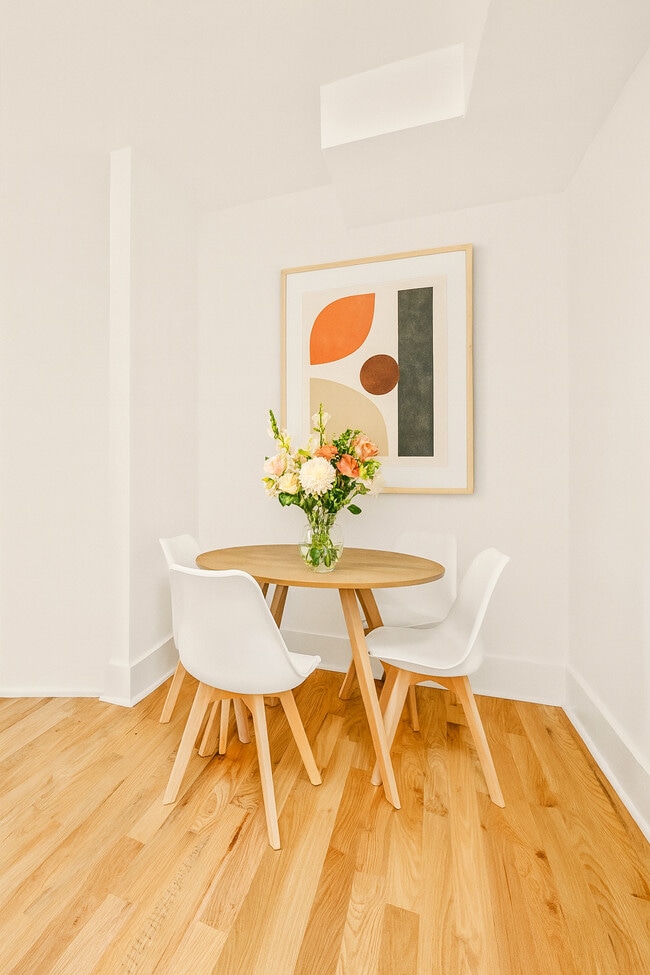 Building Photo - 729 Westgate Ave