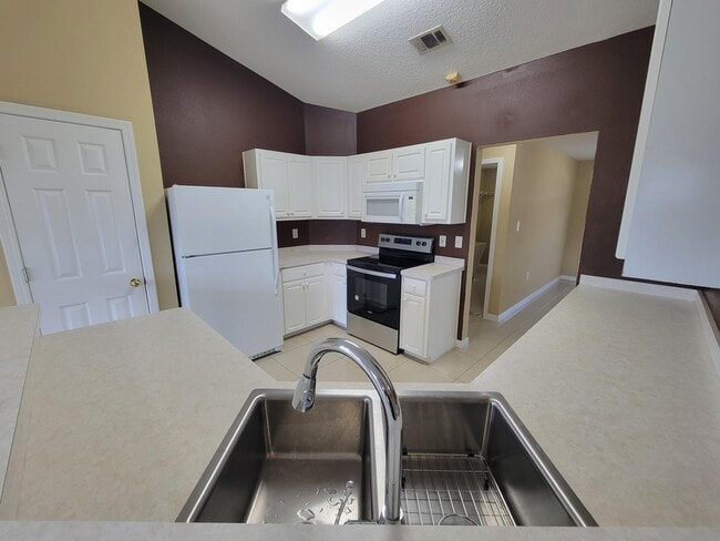 Building Photo - 2158 Punham Ct