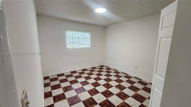 Building Photo - 15813 NW 38th Pl