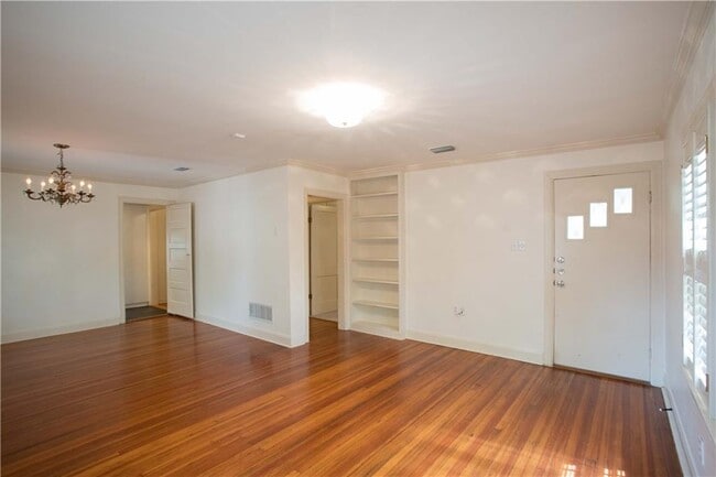 Building Photo - 3003 Burleson Rd