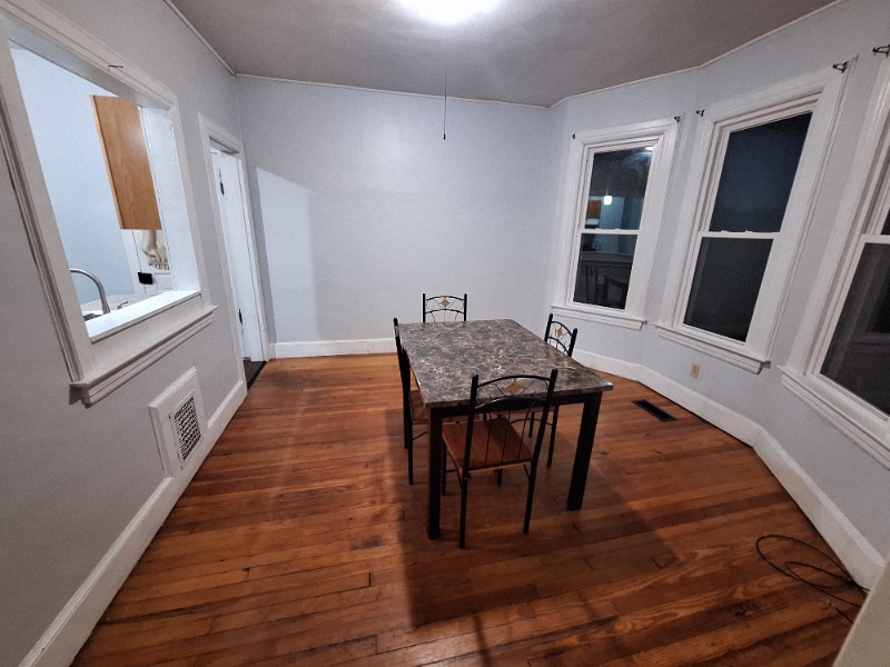 Building Photo - 10 Euclid Ave