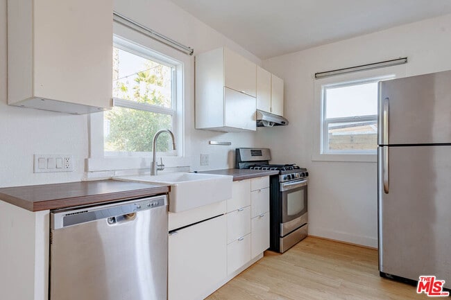 Building Photo - 4309 Burns Ave