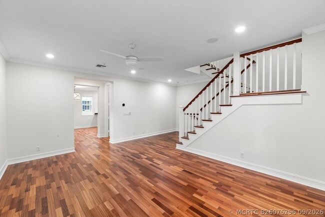 Building Photo - 310 Tuxedo Ln