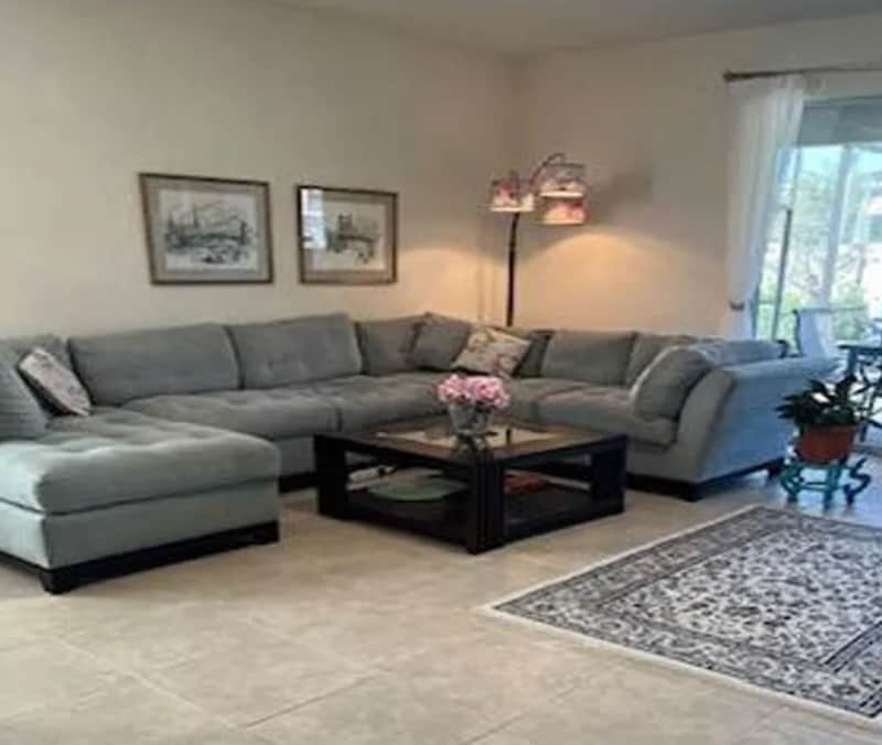 Building Photo - 10429 MacFarlane Pl