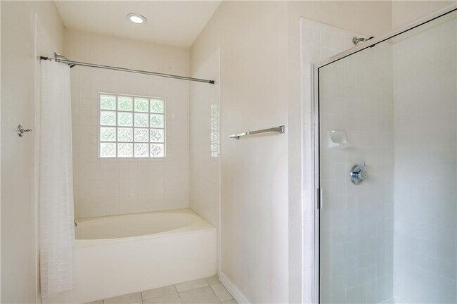 Building Photo - 1706 Chino Cove
