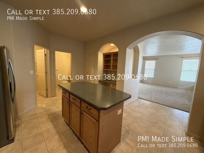 Building Photo - 2954 1310 W
