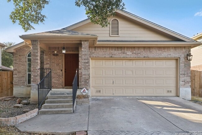 Building Photo - 4119 Chinkapin Oak