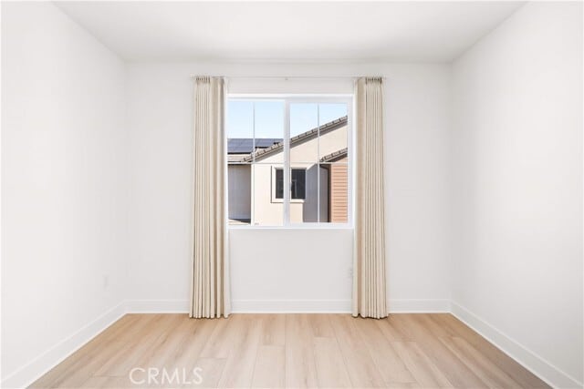 Building Photo - 297 Shoveler