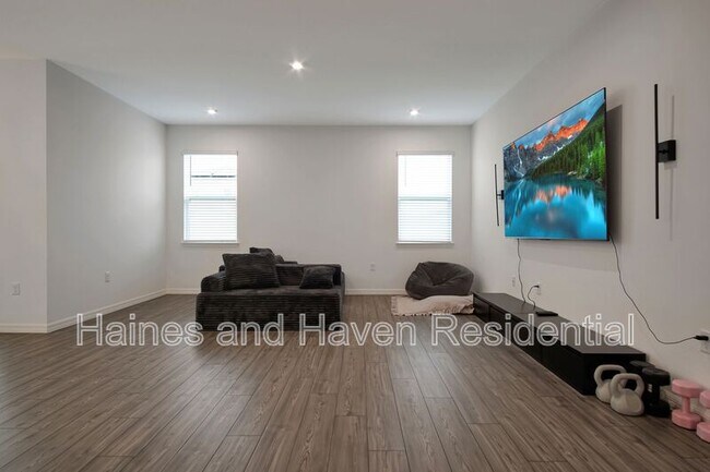 Building Photo - 4136 Lavender Ct