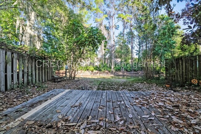 Building Photo - 2065 Emerald Terrace