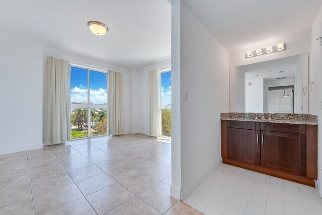 Building Photo - 7270 SW 89th St