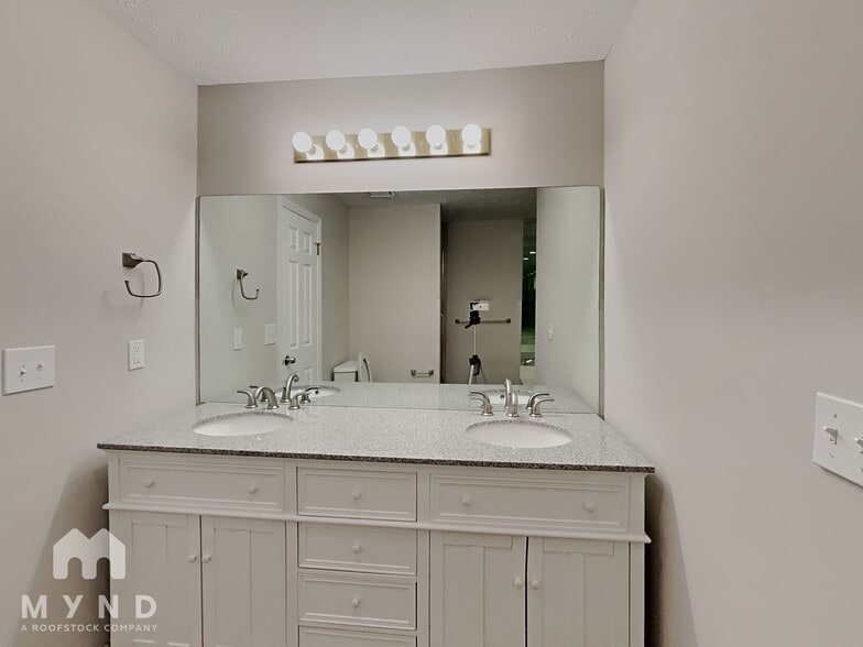 Building Photo - 1282 Whitlock Ridge Dr