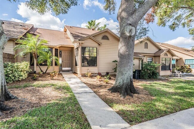 Building Photo - 2582 Bentley Dr
