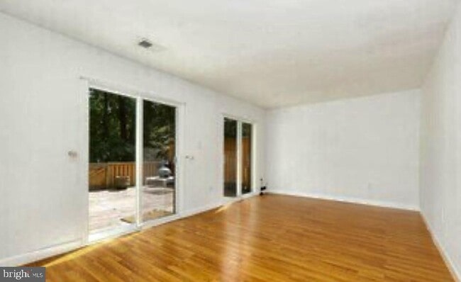 Building Photo - 1415 Greenmont Ct