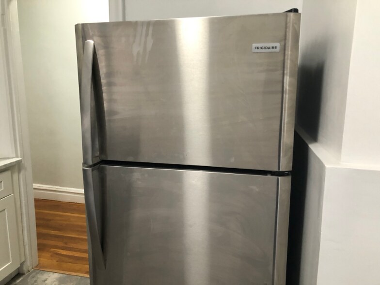 Building Photo - 257 Grant Ave