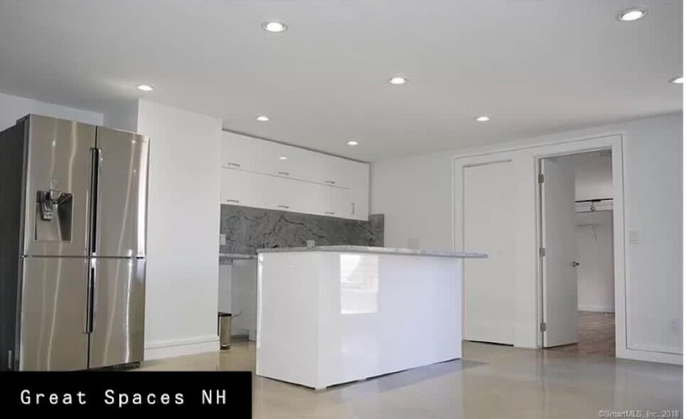 Building Photo - 55 Trumbull St