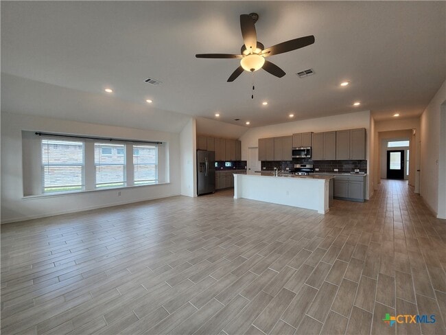 Building Photo - 5923 Corsicana Cv