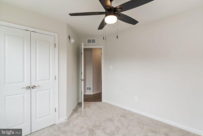 Building Photo - 23450 Sugar Pine Ln