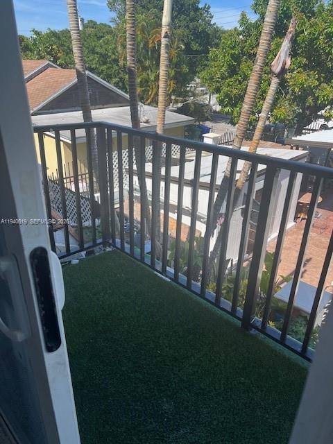 Building Photo - 1911 NW Flagler Terrace