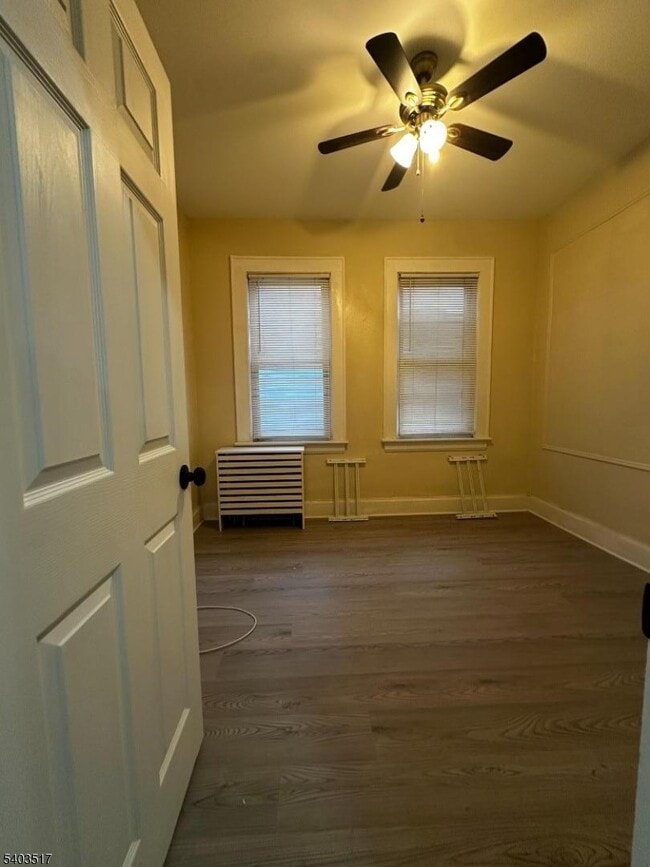 Building Photo - 61 Wainwright St