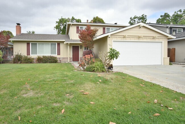 Primary Photo - Beautiful 3 Bedroom + Office 2.5 Bath Home...