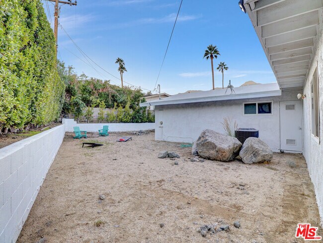 Building Photo - 39390 Marietta Cir