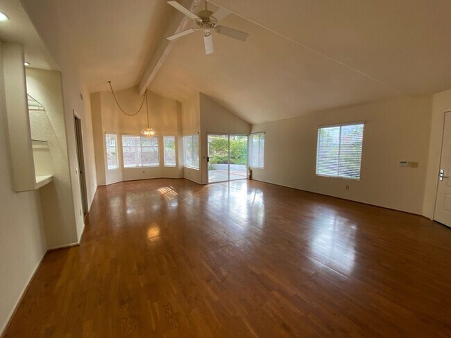 Building Photo - 2bd/2bth within the Ocean Hills Country Club!