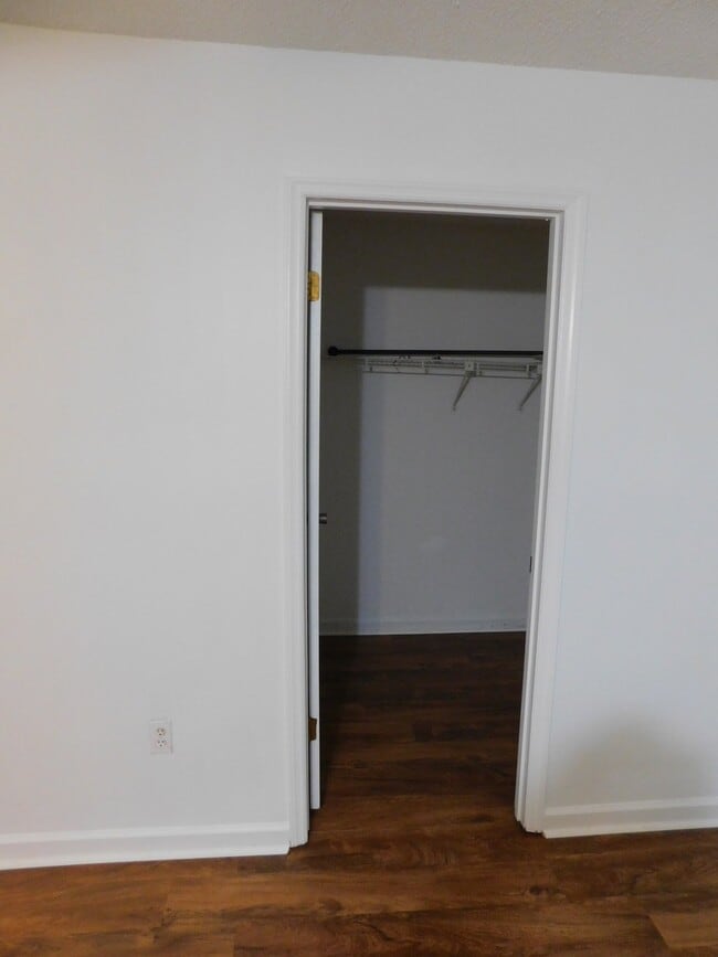 Building Photo - 3bd 2ba home in Mt. Pleasant
