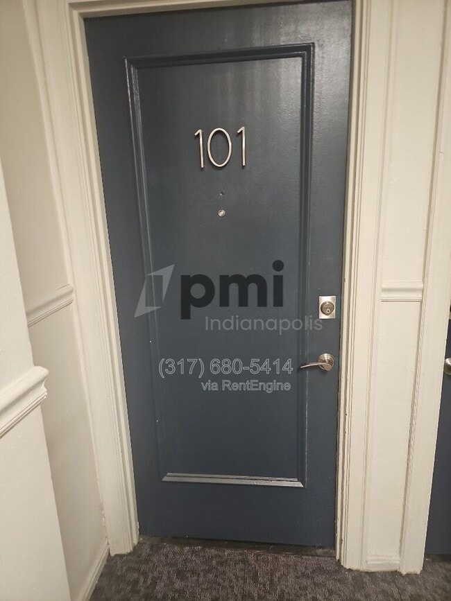 Building Photo - 1 W 28th St