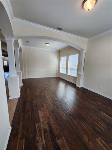 Building Photo - 3701 Bella Vista Dr