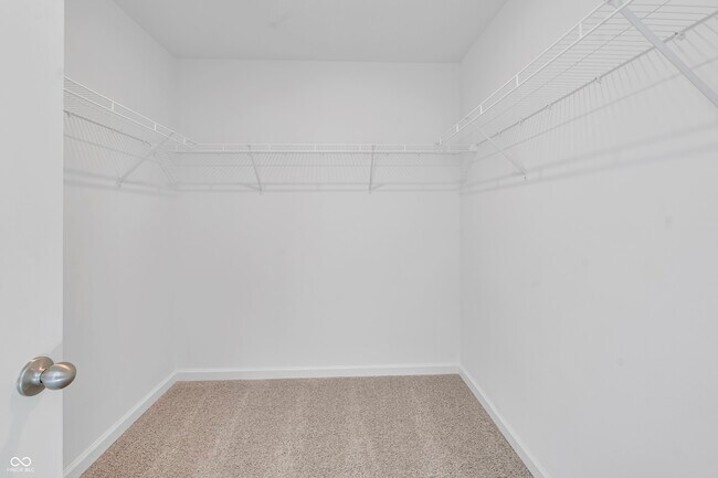 Building Photo - 6275 Wasco Dr