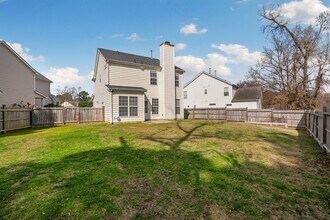 Building Photo - South Durham Cul-de-Sac Home With Fenced Yard!