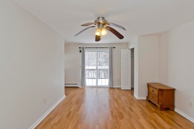 Building Photo - 159 N Monson Rd
