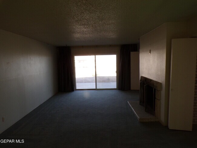 Building Photo - 4820 Louisiana St