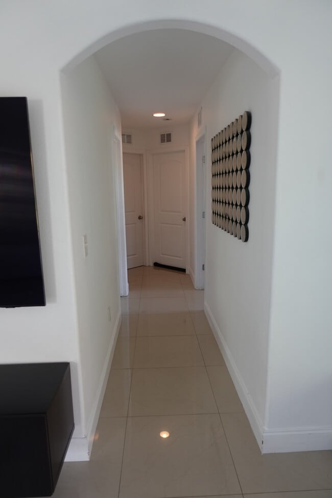 Building Photo - 11808 Thicket Wood Dr