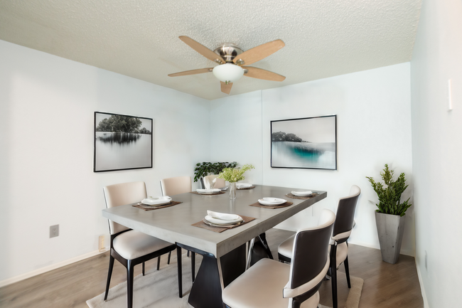 Primary Photo - Modern 1-Bedroom Condo in Cottonwood Villa...