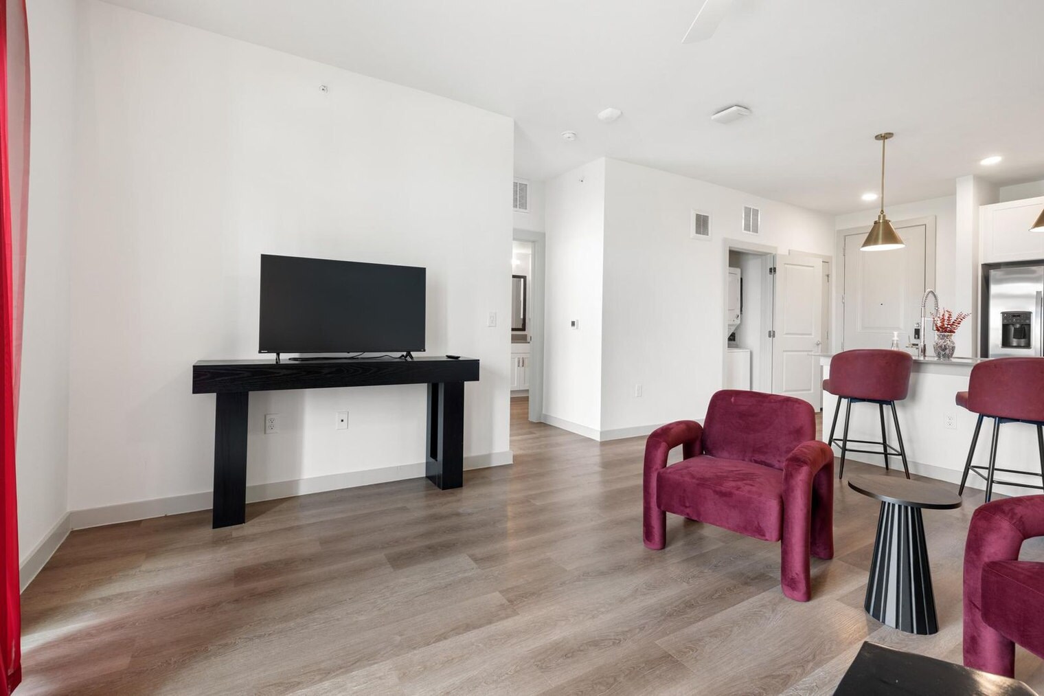 Building Photo - 1301 Leah Ave