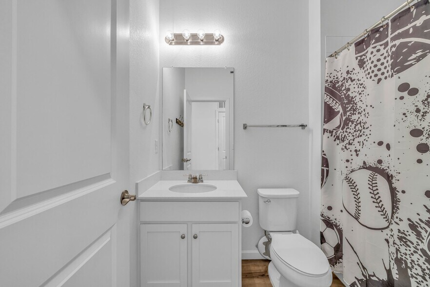 Building Photo - 18152 Caffey Dr