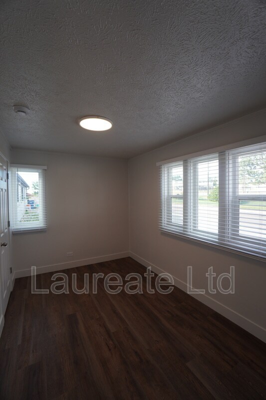 Building Photo - 4088 S Clay St