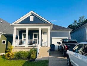Building Photo - 13512 Park Springs Ln