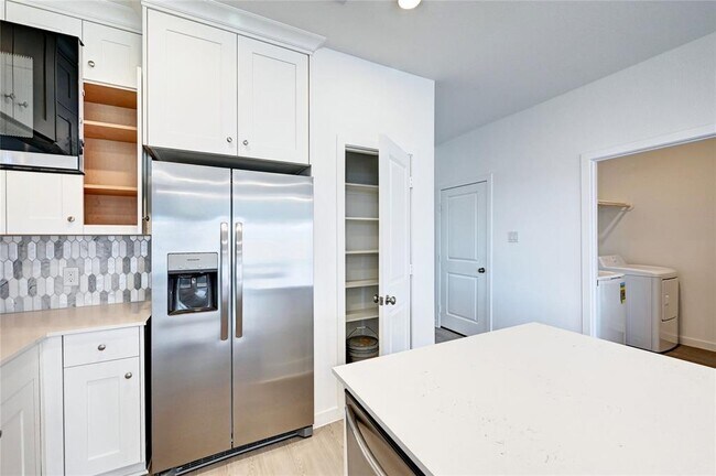 Building Photo - 26923 Zebra Grass Dr