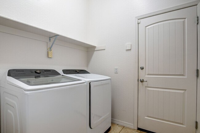 Building Photo - Home for rent in Prescott Valley!