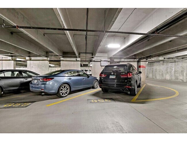 Building Photo - 2929 Chicago Ave