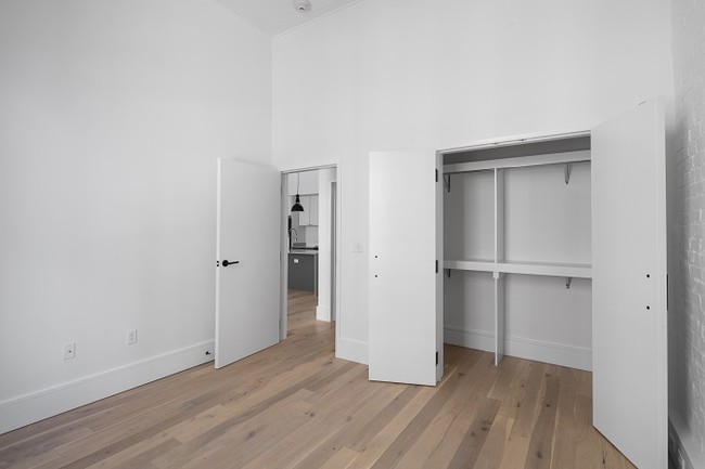 Floorplan - Auction House Apartments