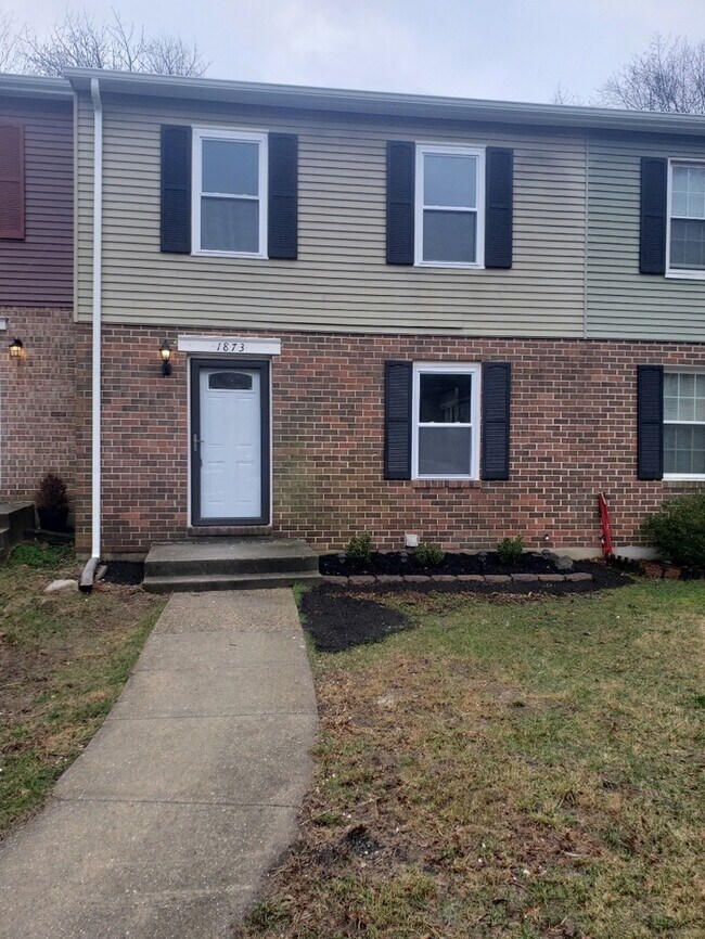Completely Renovated Townhome in Great Com... 1873 Eagle Ct Severn MD