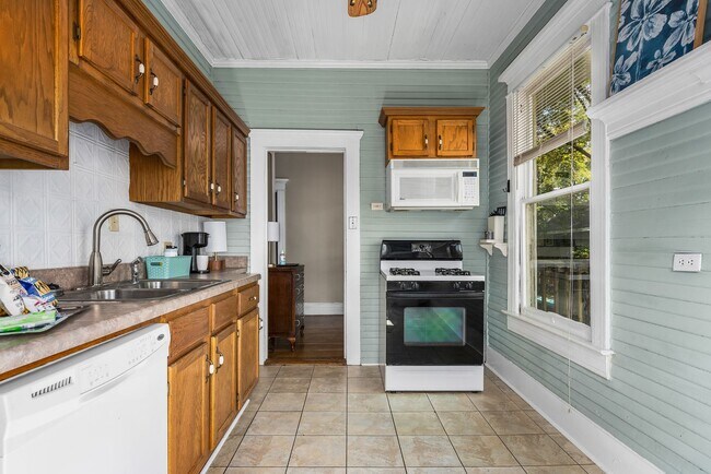 Building Photo - 1425 B 13th Street South, Birmingham, Alab...