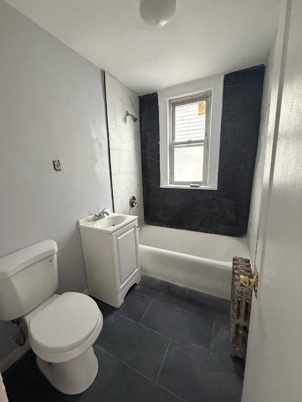 Building Photo - 32 Kenmore Ave