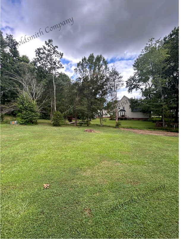 Building Photo - "3-Bedroom Home with Spacious Living in Simpsonville!"