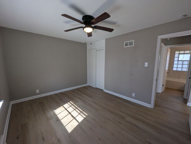 Building Photo - Fully Renovated Home with Sunroom, Garage & Huge Fenced Yard