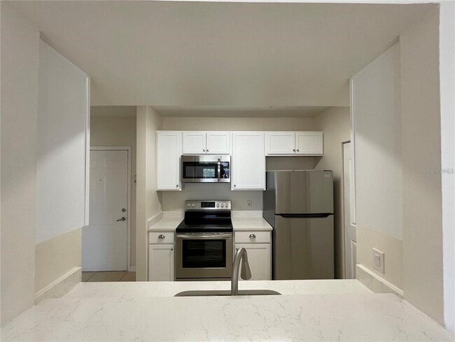 Building Photo - 1020 Siena Park Blvd W